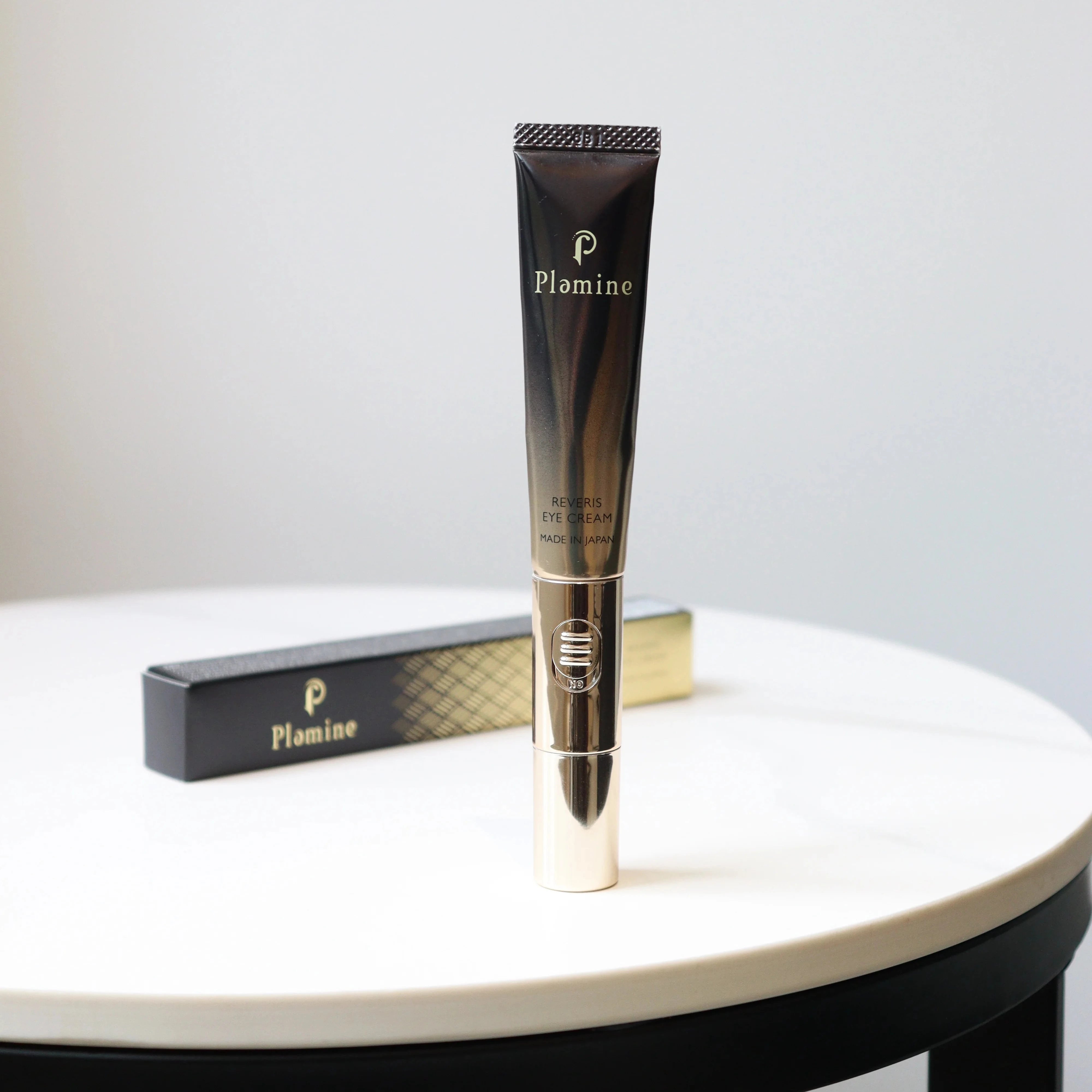 REVERIS Eye Cream с микровибрацией — инновационный антивозрастной крем для кожи вокруг глаз